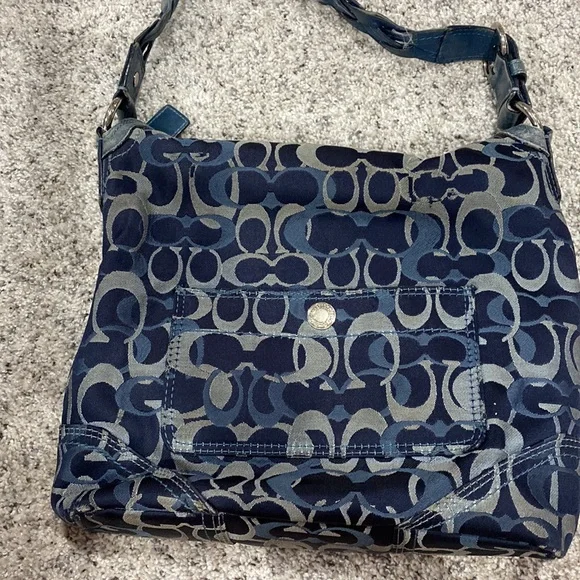 Coach purse - Picture 3 of 4